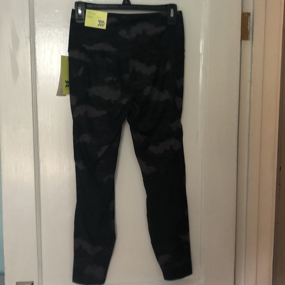 All In Motion 7/8 Leggings - Picture 2 of 7